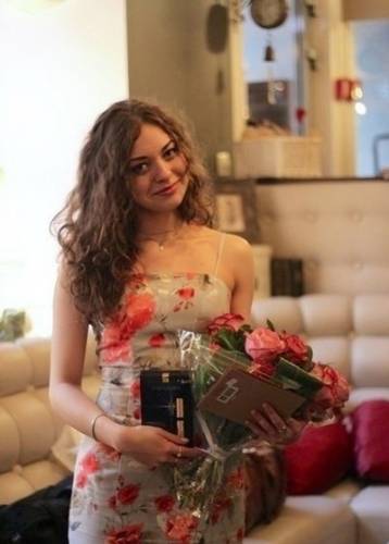 Индивидуалка СПб Злата - интим услуги у метро Петроградская